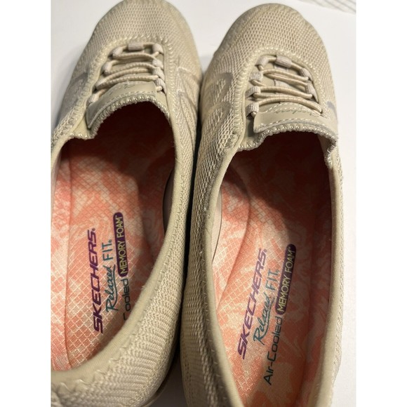 Skechers Relaxed Fit Memory Foam Slip On Women’s 9.5 Shoes EUC - Picture 3 of 12